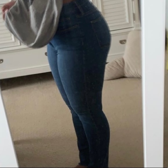 jeans - Picture 3 of 3